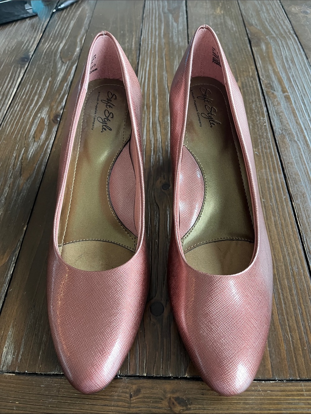 Hush Puppies.  Soft Style. Shimmering Rose-Gold Pointed Toe Heels.